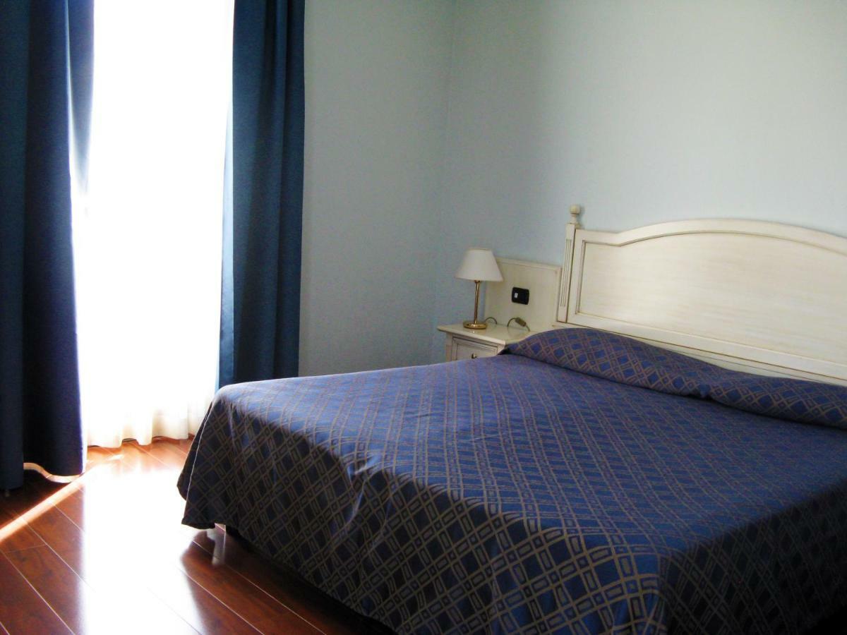 International Hotel Iseo Exterior foto